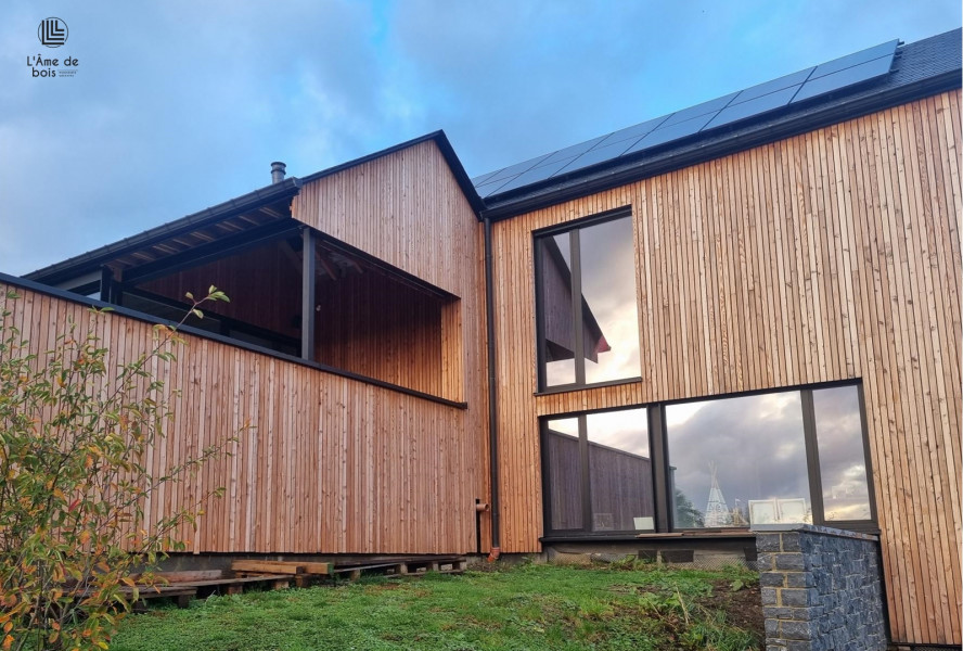 maison en bardage en mélèze